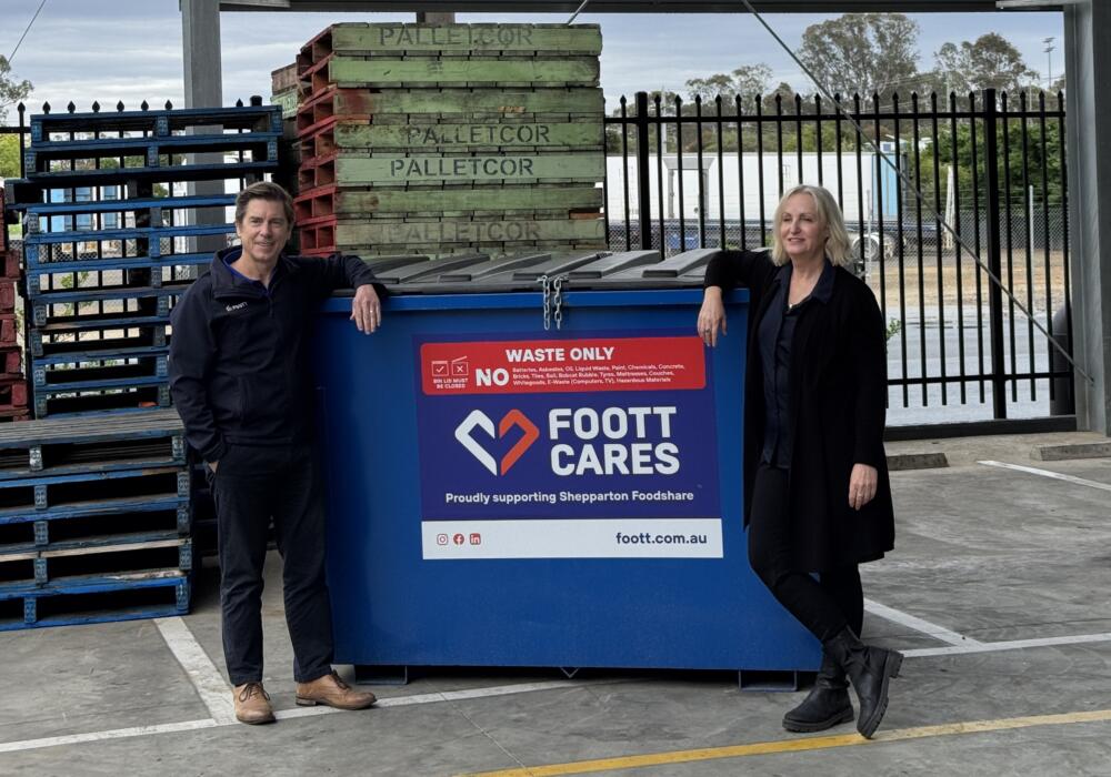 FOOTT Chief Executive Officer Andrew Yeoland with Shepparton Foodshare Executive Officer Dee Healy.